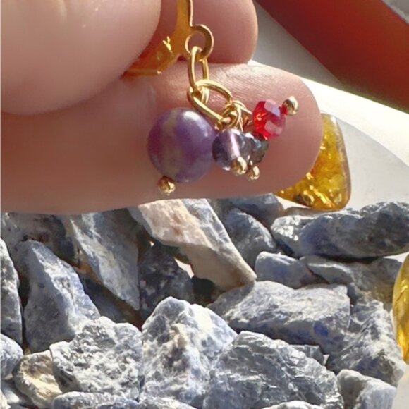 Alquimia Jewelry - Gold vintage style gemstones  dangle hoops earrings